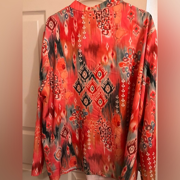 SHEIN Curve 4XL Abstract Print Button-Up Blouse - Picture 3 of 3